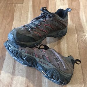 Merrell Vibram performance footwear men size 12